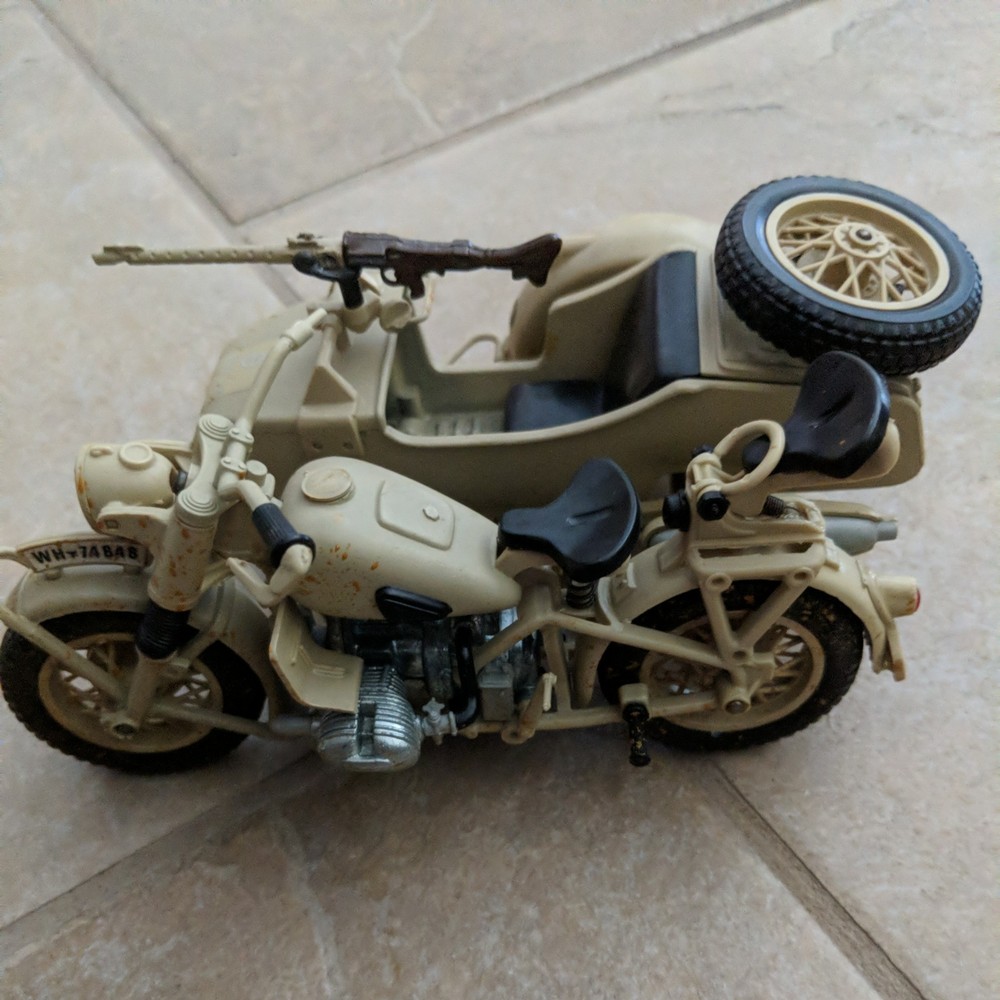 VINTAGE BMW R75 Army Motorcycle with sidecar 1:16 scale model