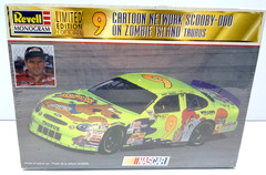 Revell 1:24 Jerry Nadeau’s 1998 Scooby-Doo on Zombie Island Taurus Sealed Model