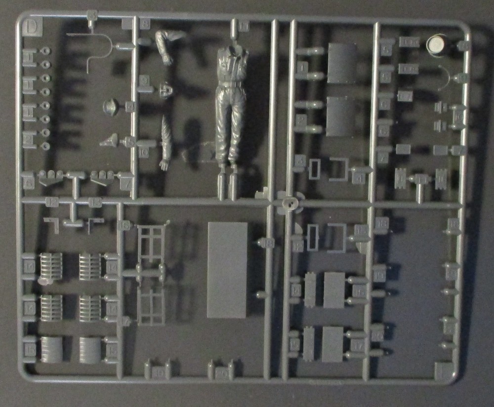 Asuka 1/35th Scale Panzer II Luchs – Parts Lot D from Kit No. 35-033