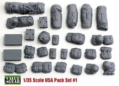 1/35 USA WWII Pack Set #1 – Value Gear Resin Stowage- 25 Pieces