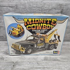 Midnite Cowboy Custom Chevy Wrecker Truck by Revell #H-1383 Factory Sealed