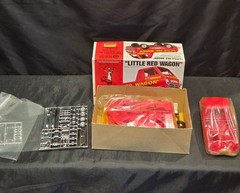 Lindberg Little Red Wagon 1/25 Model Kit Skill Level 2 Bill Maverick Golden