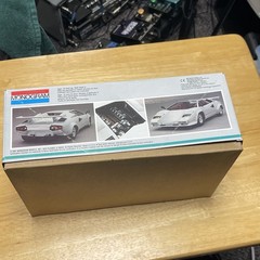 1991 Monogram Lamborghini LP500S Model Ki, 1:24 Scale, Open Box