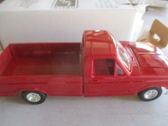 🔥1994 Ford F-150 XLT Pickup CRIMSON RED BOXED ERTL #6292 1:25 MORE LISTED