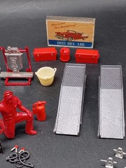Vintage Model Car Auto Shop 1/24-1/25 Plastic Model Lot Tools Engines Lot Set