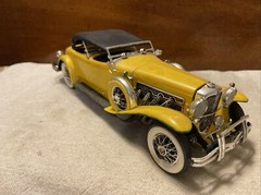 1934 Duesenberg SJ Torpedo-Phaeton Ready Built 9” Plastic Model Car Kit-Junkyard