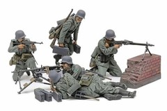 Tamiya 1/35 Military Miniature No.386 German Machine Gun Team Plastic Model Kit