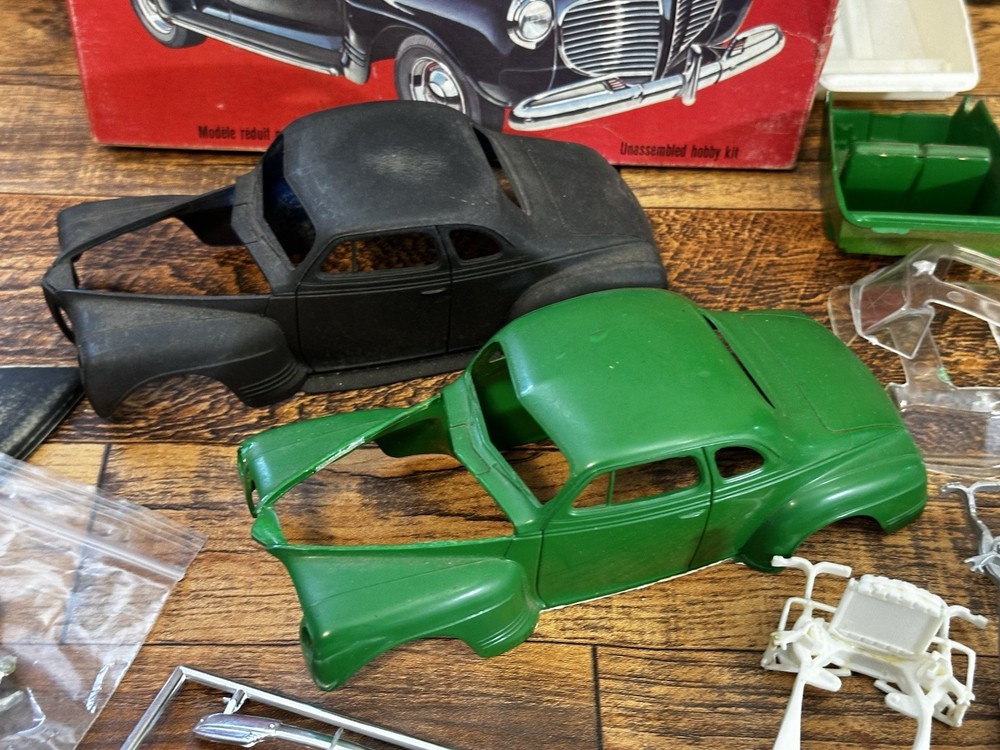 VINTAGE AMT 1941 PLYMOUTH COUPE JUNKYARD MODEL LOT SEE PICS RAT ROD PARTS MOPAR