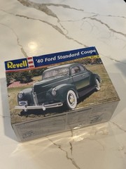 1940 Ford standard coupe 1:25 Revell 85-2387 model vintage new sealed