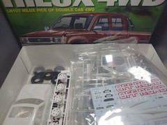 Aoshima 1/24 The Model Car(20)Kit Toyota Hilux 4WD LN107 Pick-Up Double Cab
