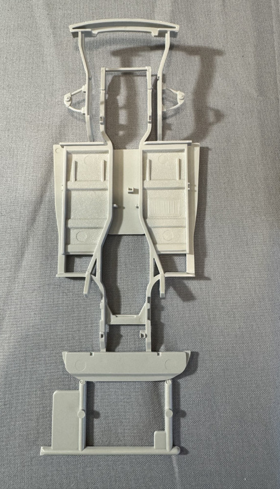 AMT/ERTL 6808 Dodge Viper RT/10 Parts Kit Bash Chassis