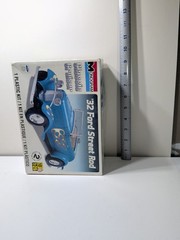✨Open Box✨ ’32 Ford Street Rod 1:24 Classic Cruiser Scale Monogram Model Kit