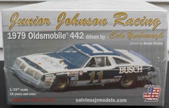 SALVINOS #11 BUSCH BEER CALE YARBROUGH 1979 OLDSMOBILE MODEL KIT 1/25