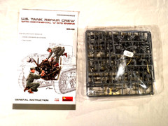 1/35 Miniart WWII US Tank Repair Crew w/ Equipment 2 Tankers #35461 W 570 Engine
