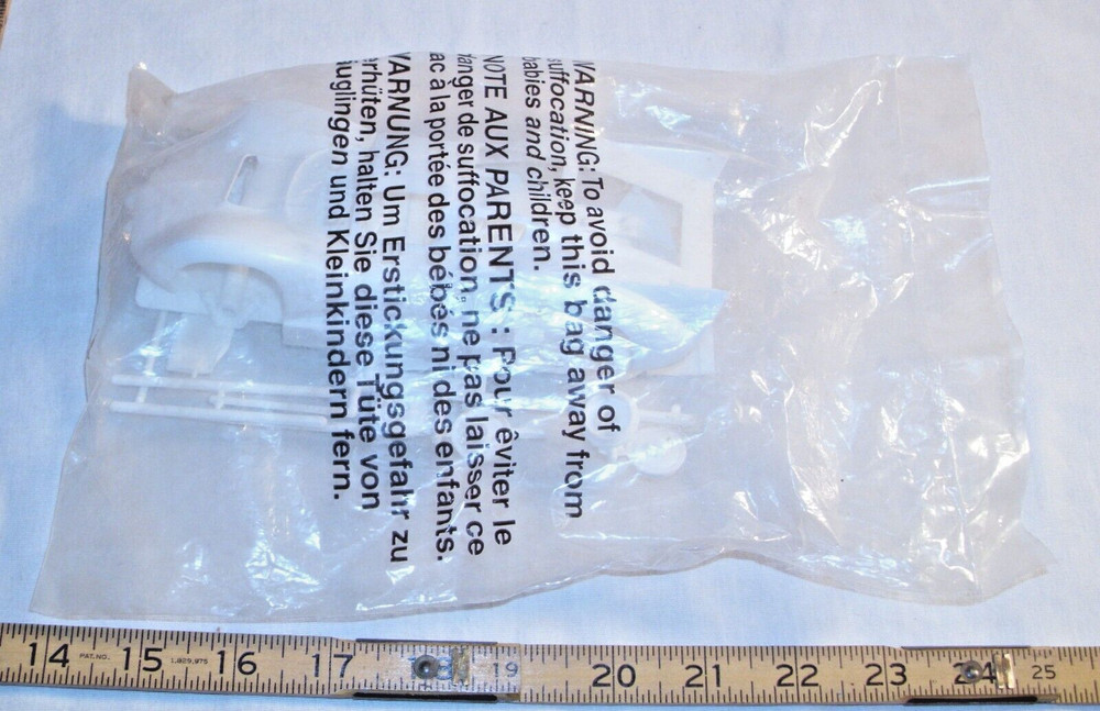 CHAPARRAL JIM HALL RACE CAR MODEL KIT 1/25TH NEW BAGGED