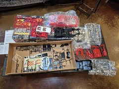 Monogram Car 2 Model Kits 67 Corvette 427 Coupe 1/14 Scale & 53 Corvette 1/24