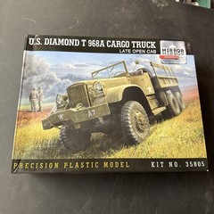 Mirror Models 1/35 Scale U.S. Diamond T 968A Cargo Truck, Late Open Cab