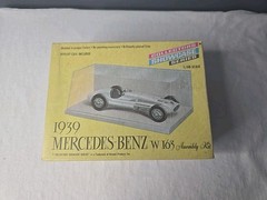 Renwall Collectors Showcase 1939 Mercedes-Benz W163 1:48 Model Assembly Kit Nice