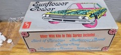 VINTAGE AMT 1962 BUICK ELECTRA SUNFLOWER FLOWER POWER 1:25 MODEL KIT #T136-150!