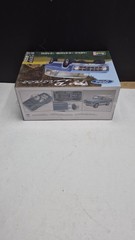 Revell Ford Bronco 1/25 Scale Plastic Model Car Kit 85-4320 New Sealed