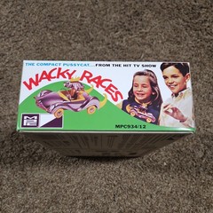 Wacky Races Compact Pussycat Snap It Model Kit 1/25 Scale MPC934/12