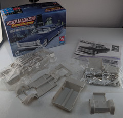 AMT Ertl 1965 Ford Galaxie 500 Rides Magazine 1:25 Model Kit 38261 Open Box