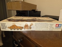 NIOB TAMIYA MM136A, 1/35 (8 RAD) SDKFZ 232 PLASTIC MODEL KIT, AS IS