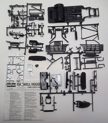 DONOR CHASSIS #4 – NASCAR FORD STOCK CAR CHASSIS KIT – NO WHEELS – DK BLUE- 1/24