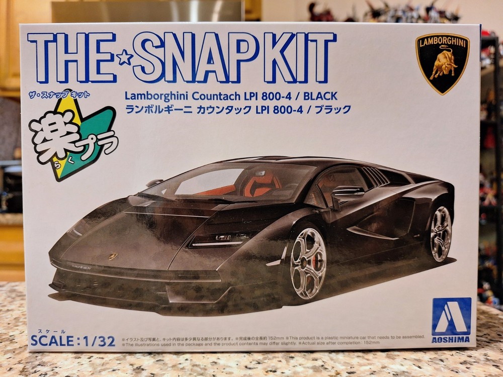 Aoshima 1/32TH The Snap Kit Lamborghini Countach LPI 800-4 Black Model Kit New