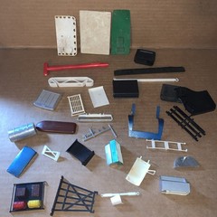 Vintage Plastic Model Junkyard Lots (LotJY472)