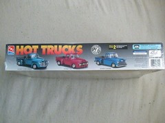FACTORY SEALED AMT/Ertl Hot Trucks #8114 ’50 Chevy Street Machine/Stepside/F-100