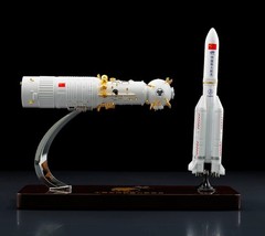 NEW 1:100 Space Station Core Module Rocket Combination Model Aerospace Ornament