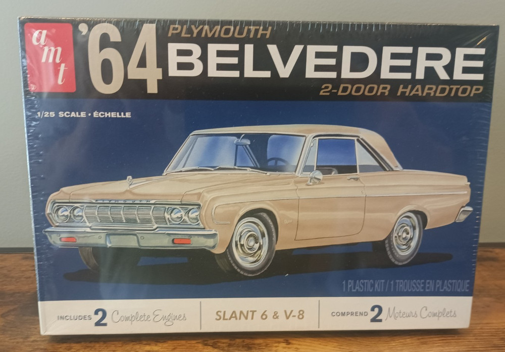 AMT 1964 Plymouth Belvedere 2 Door Hardtop -Slant 6 & V8 1:25 Model Car Kit 1188