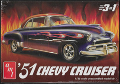 AMT 1951 ’51 Chevy Custom Cruiser, Builds 1 of 3 Ways in 1/25 1556 (104)