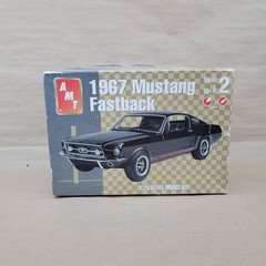 AMT 1967 Ford Mustang Fastback 2005 Model Car Kit 1:25 Scale #31635 Sealed Bag