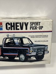 Vintage 1977 Monogram Chevy Sport Pick-Up Truck Model Kit 2228 1/24 Scale NEW