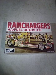 A7A MPC Ramchargers AA/Fuel Dragster NIOB 1:25 scale model car kit 30108