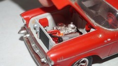 VINTAGE 1957 RED CHEVROLET CHEVY BELAIR PLASTIC MODEL CAR 1/25 SCALE