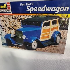 MONOGRAM – DAN FINK’S SPEEDWAGON – 1:25 SCALE KIT #85-7606 – VINTAGE SEALED NIB