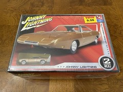 1958 Chevy Impala & 1969 Dodge Charger Johnny Lightning AMT/Ertl 1:25 Model Kits