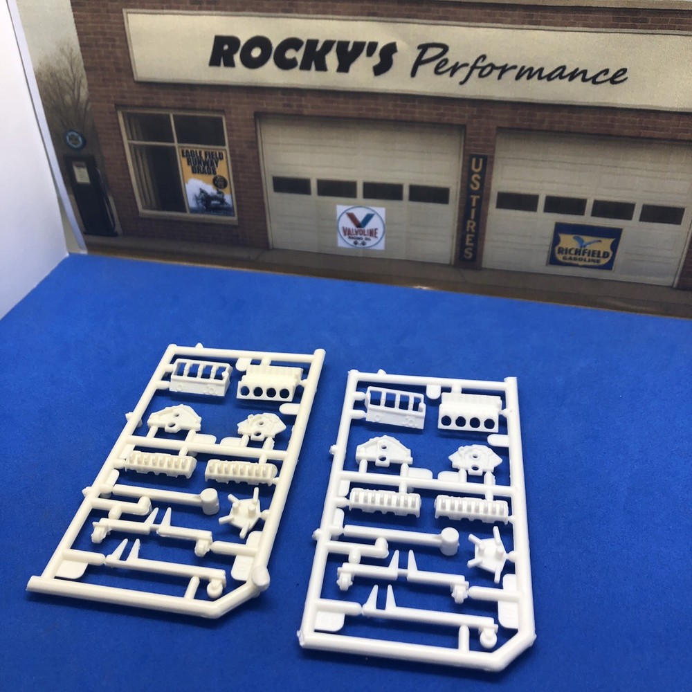 SALE 2) 327 350 SB Chevy Engine & Stand Shop Diorama AMT 1:25 LBR Model Parts