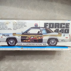 MPC Force 440 Police Pursuit Vehicle 1:25 Unassembled Kit Plated 1-0723