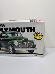 ✨VINTAGE✨ AMT 1941 PLYMOUTH COUPE 2n1 1/25 Model Car Kit