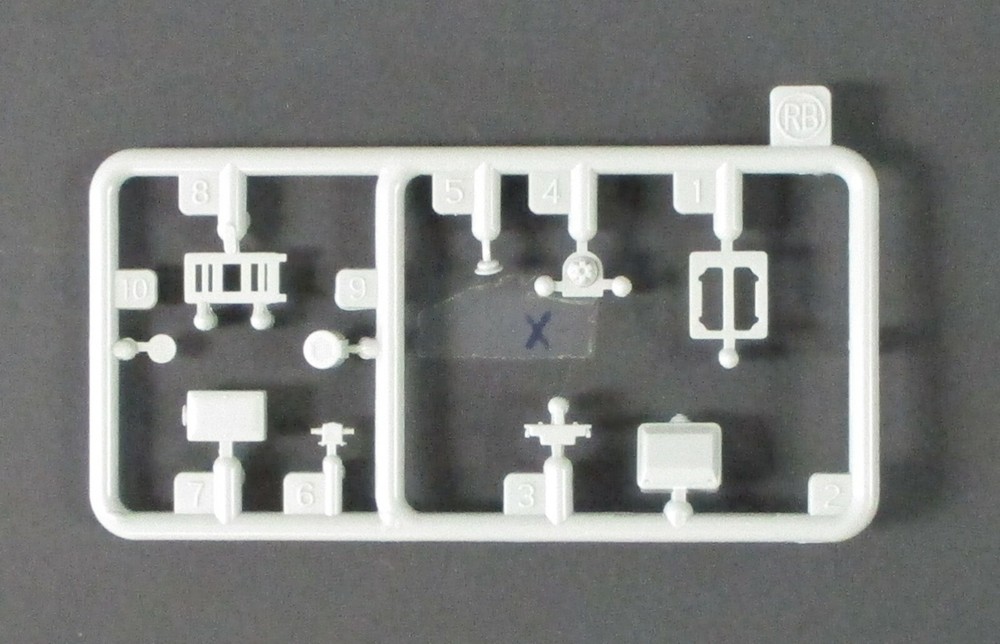 Dragon 1/35 Scale 8.8cm Pak 43 Waffentrager – Parts Tree RB from Kit No. 6728