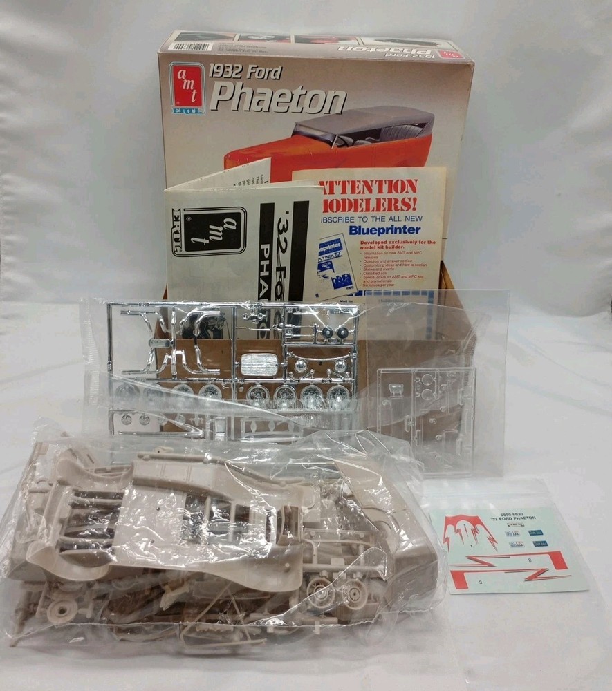 New AMT ERTL 1932 Ford Phaeton 1/25 Scale Model Kit #6899