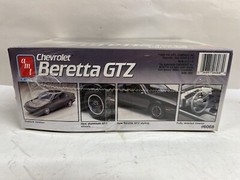 1/25 Chevrolet Beretta GTZ 1990 Car Model Kit # 6068 New AMT ERTL