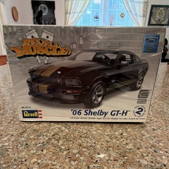 Revell Muscle 2006 Shelby GT-H 1:25 Plastic Model Kit Skill 2 #85-4212