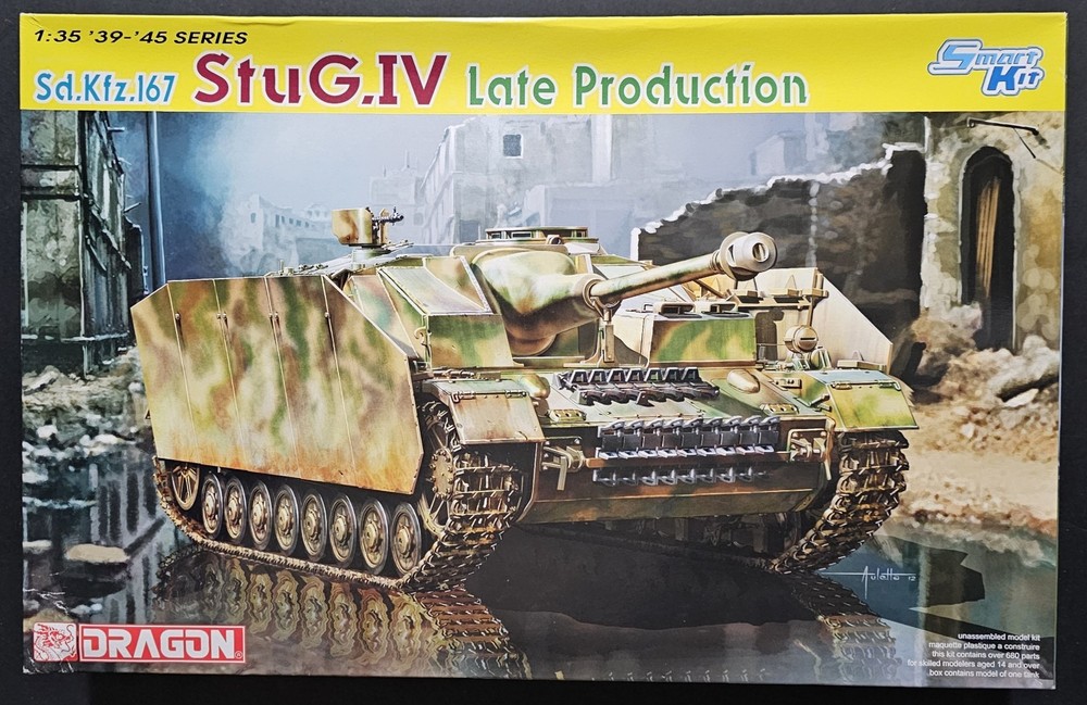 1/35 Dragon 6612 StuG.IV Sd.Kfz.167 Late Production Assault Gun