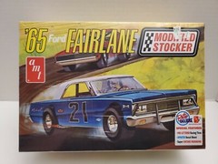 AMT 1/25 Scale ’65 Ford Fairlane Modified Stocker Plastic Model Kit – Sealed