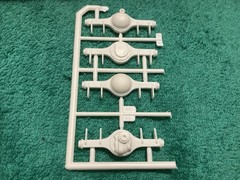 1 25 scale model parts Diamond Reo Center And Rear Axles/Differentials Only